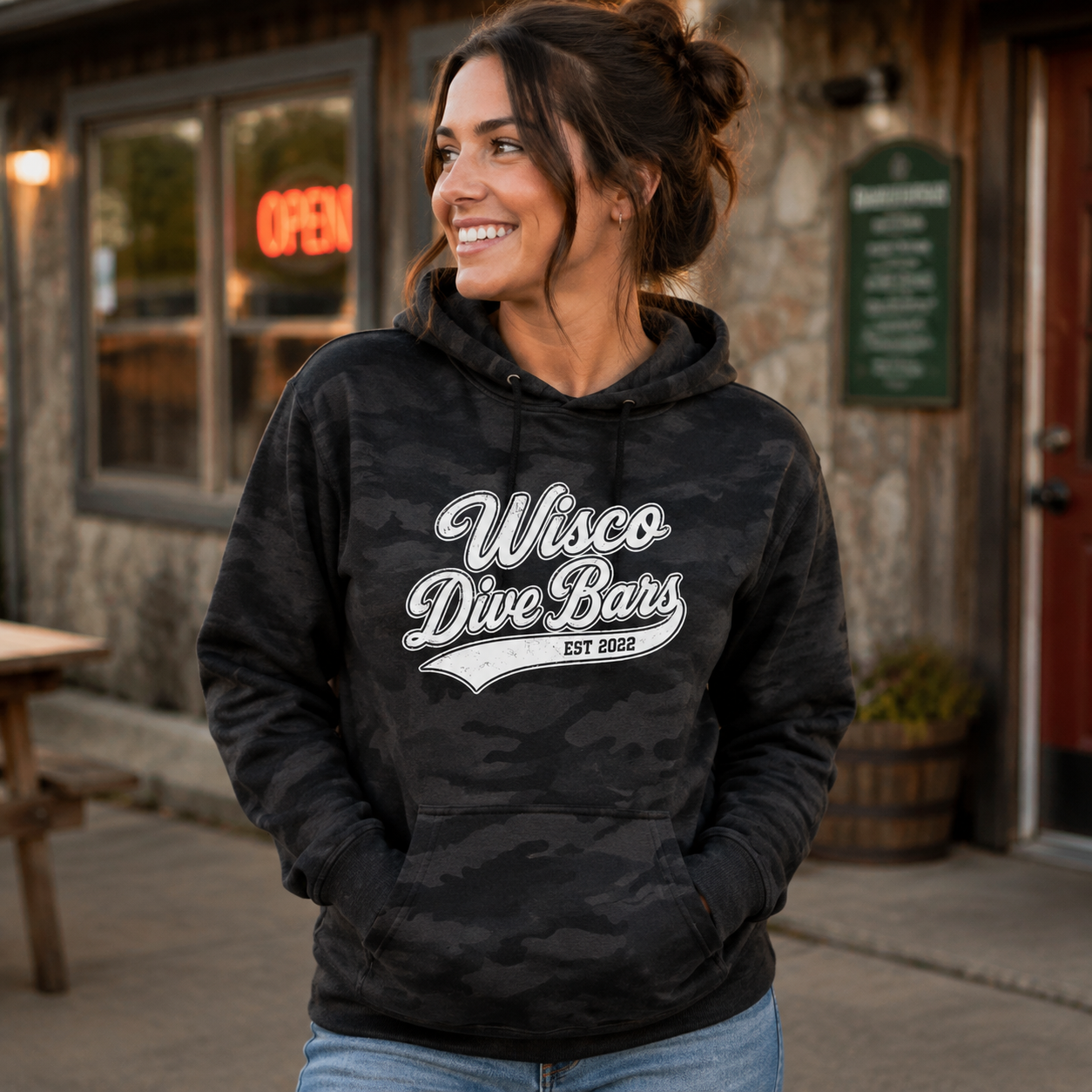 White Wisco Dive Bars — Black Camo